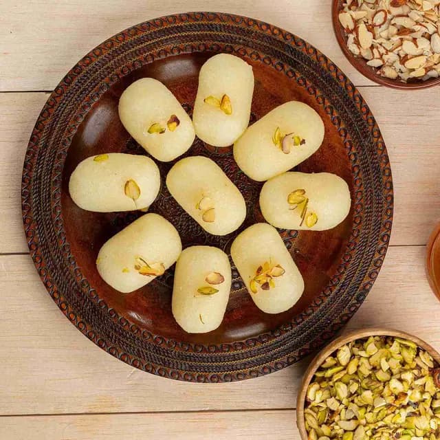 Dhaka Special White Cham Cham