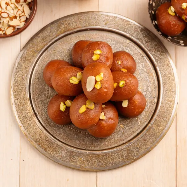 Shahi Gulab Jamun Special